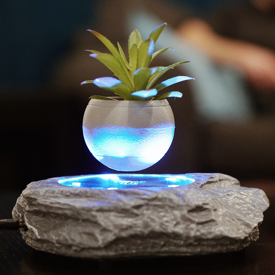 Levitating Plant Pot: Rock